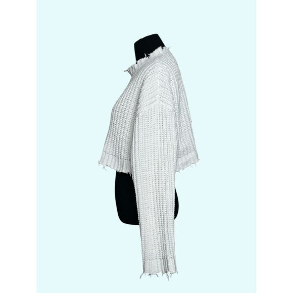 Forever 21 off white long sleeves semi distressed cropped sweater size Small - Picture 8 of 9